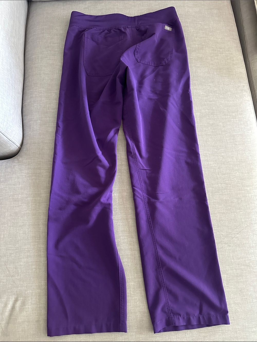 Figs Livingston Straight-Leg Scrub Pant™ purple - Picture 2 of 3
